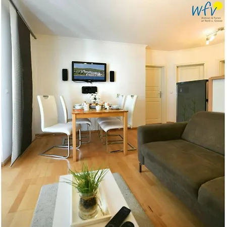 Cosy In With Balcony Apartment
